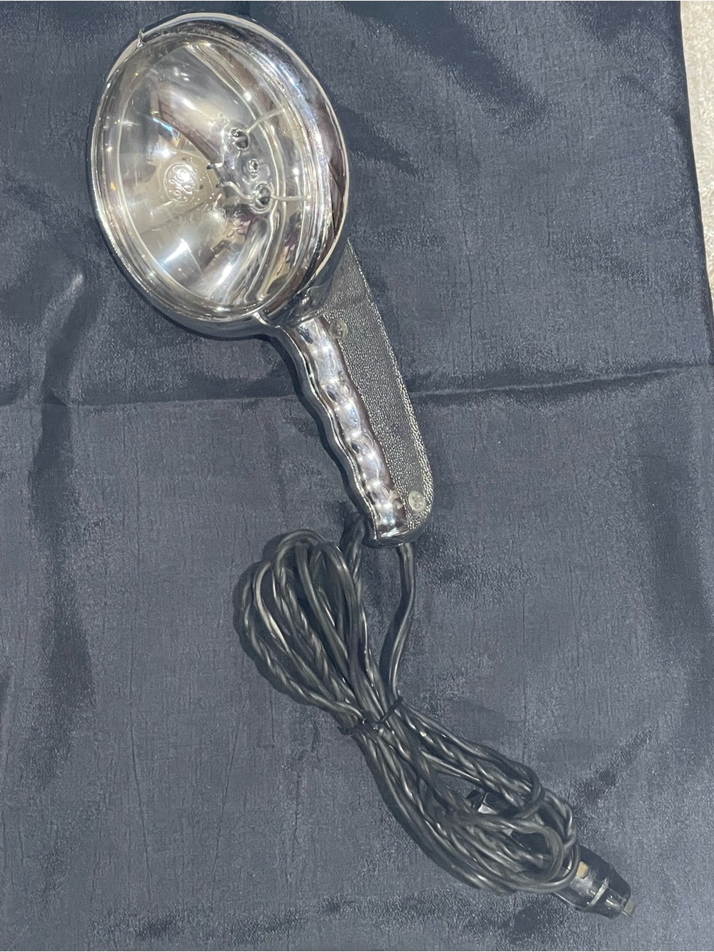 GE Vintage Pathfinder  Handheld Spotlight with Long Cord Auxiliary Outlet